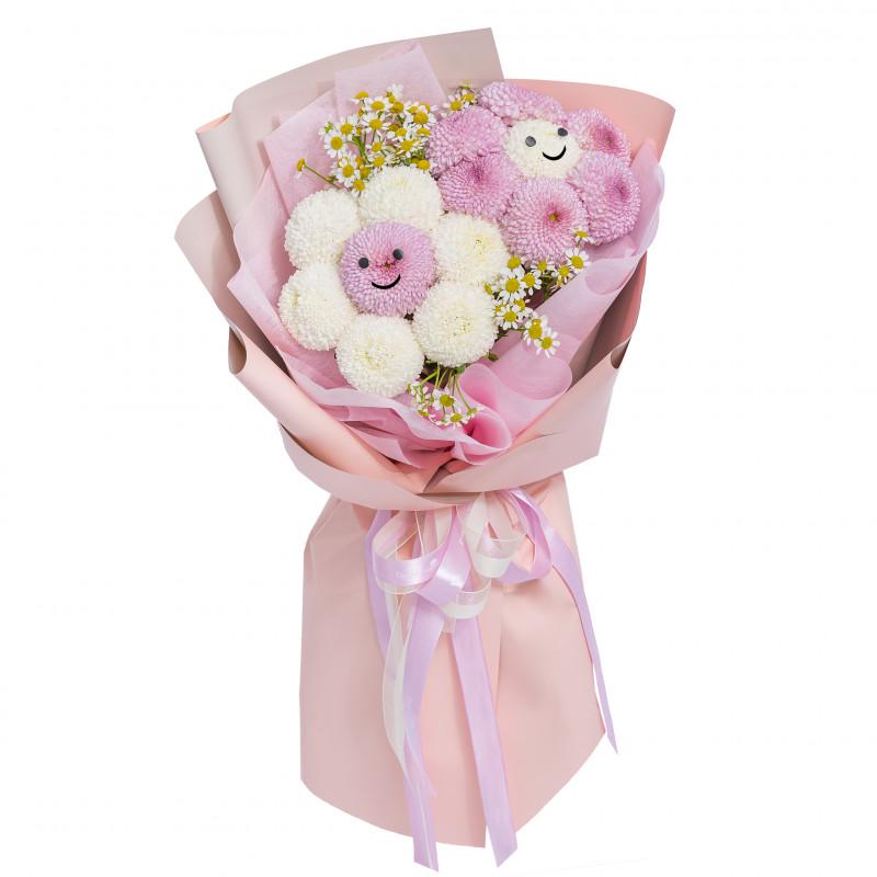 Hình ảnh bó hoa thực tế được chuẩn bị tại shop hoa tươi Quận Tân Bình để khách hàng kiểm tra trước khi giao